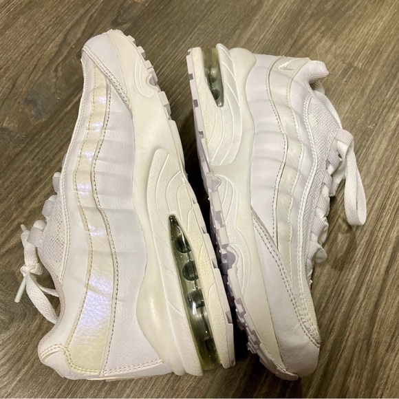 *Like New* Nike Air Max 95 Size 5.5Y/Women’s 7 White Shimmer Running Shoes - Picture 9 of 10